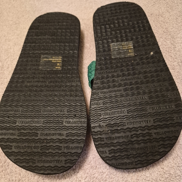 Yellow Box Green Woven Flip Flops Sandals Women’s 7 New - Picture 3 of 4